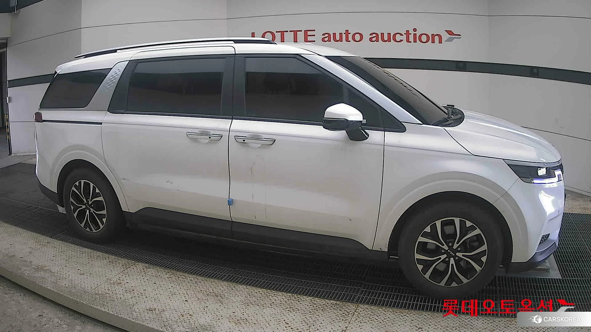 Kia Carnival id 4498422 из Кореи 8
