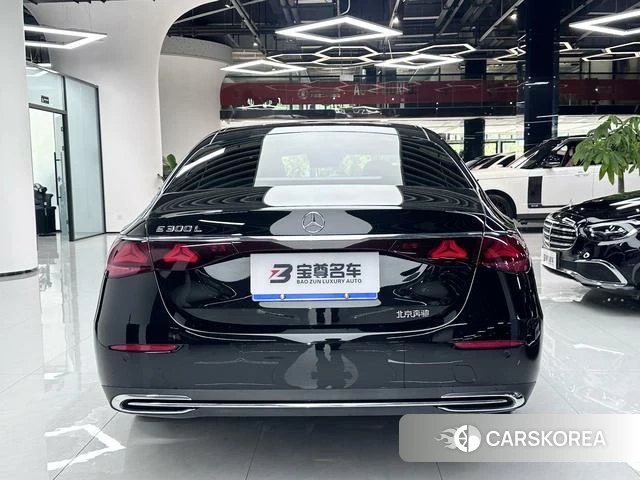 Mercedes-Benz E-class id 4368359 из Китая 8