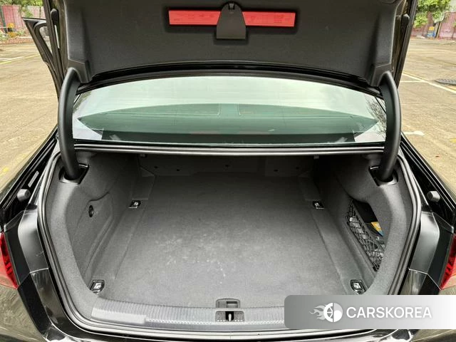 Audi A6L id 4253882 из Китая 8
