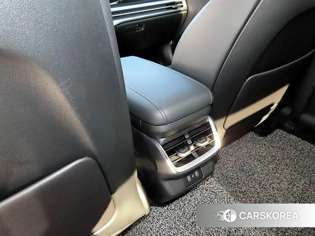 Hyundai Grandeur (GN7) id 3798960 из Кореи 8