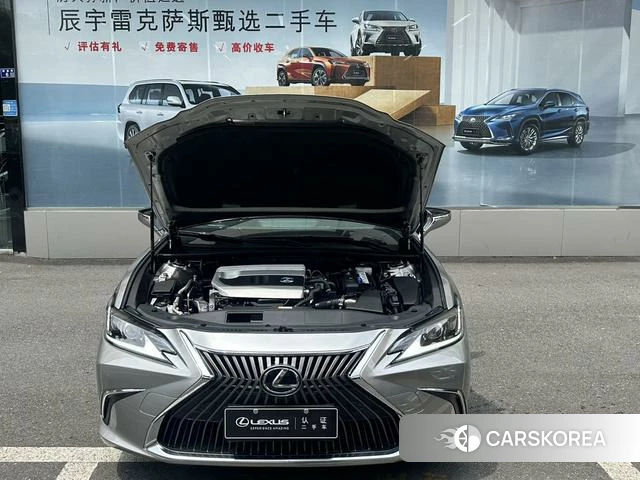 Lexus ES id 4279273 из Китая 8
