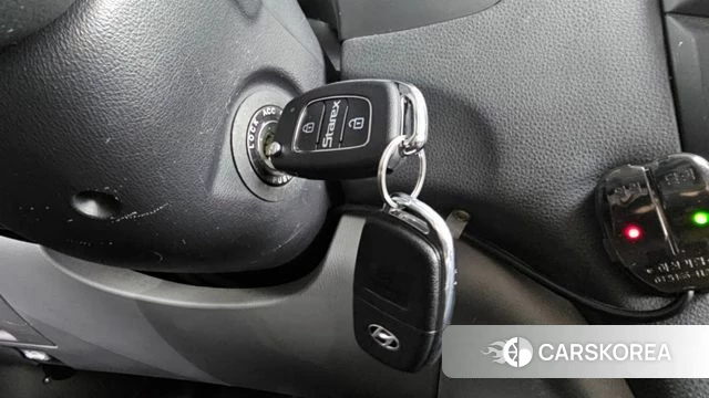Hyundai The New Grand Starex id 4658093 из Кореи 8