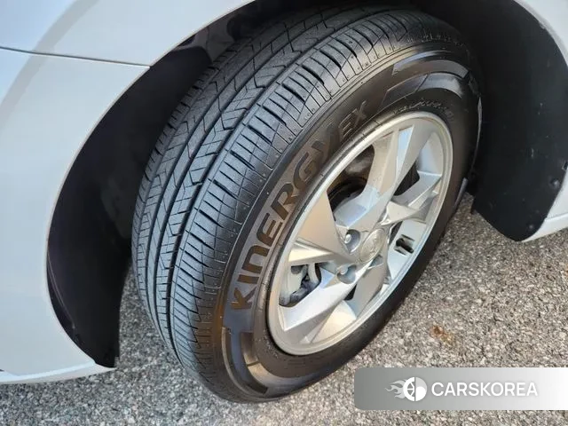 Hyundai Avante (CN7) id 3338984 из Кореи 8