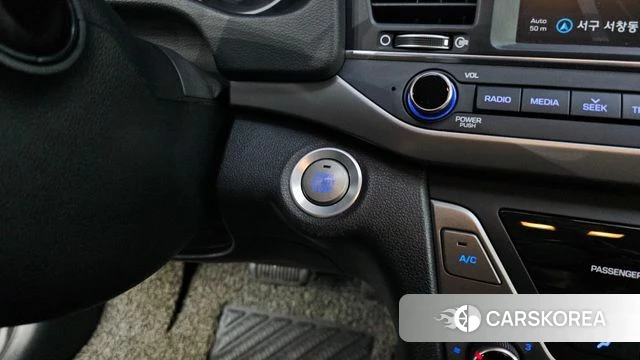 Hyundai Avante AD id 4568823 из Кореи 8