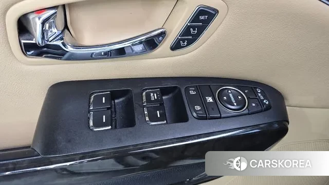 Kia The New Carnival id 3709248 из Кореи 8