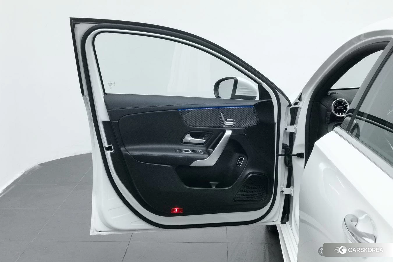 Mercedes-Benz Class A id 4492878 из Китая 8