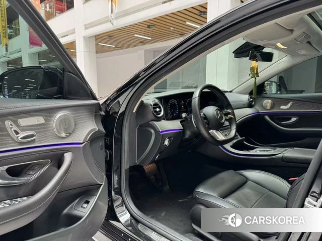 Mercedes-Benz E-class id 4272656 из Китая 8