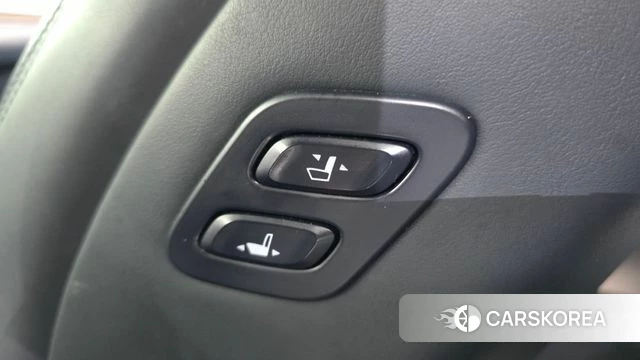 Genesis G90 id 4331003 из Кореи 8