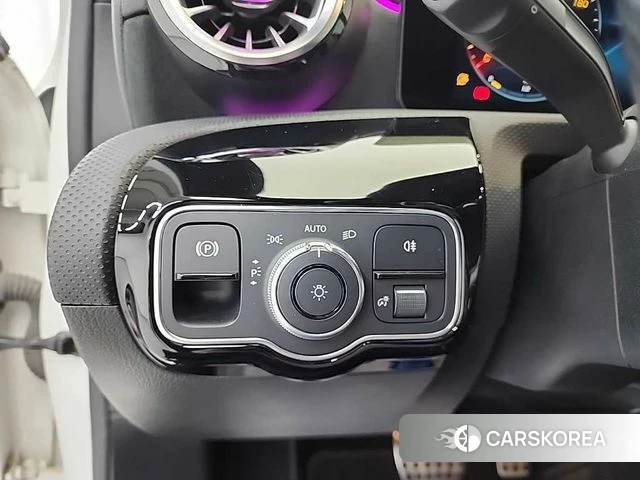 Mercedes-Benz A-Class W177 id 4264280 из Кореи 8