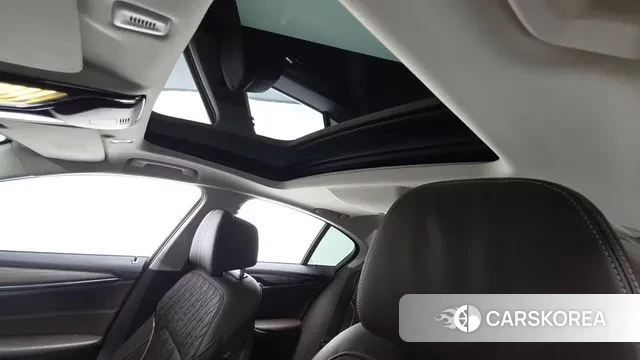 BMW 5 Series (G30) id 3464546 из Кореи 8