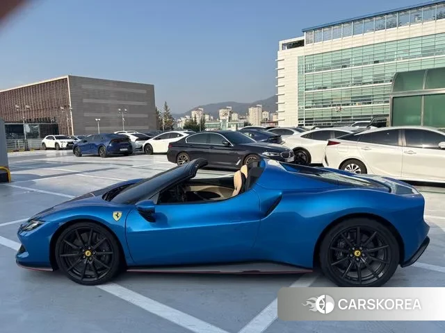 Ferrari 296 GTS id 3359951 из Кореи 8