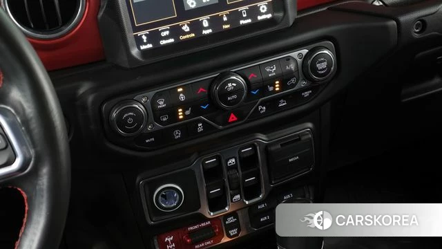 Jeep Gladiator (JT) id 3819367 из Кореи 8