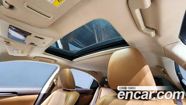 Lexus New ES300h id 2673678 из Кореи 8