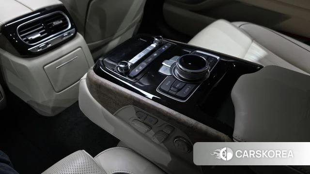 Genesis G90 id 4586786 из Кореи 8