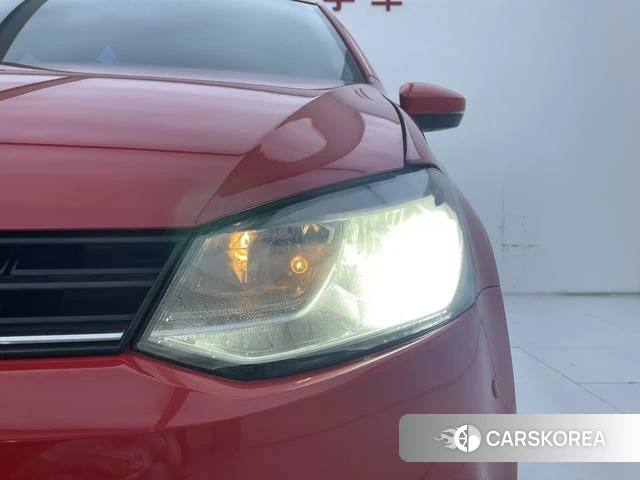 Volkswagen Polo id 4253338 из Китая 8