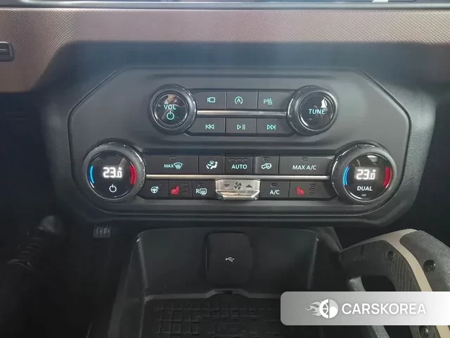 Ford Bronco 6th Generation id 3725717 из Кореи 8