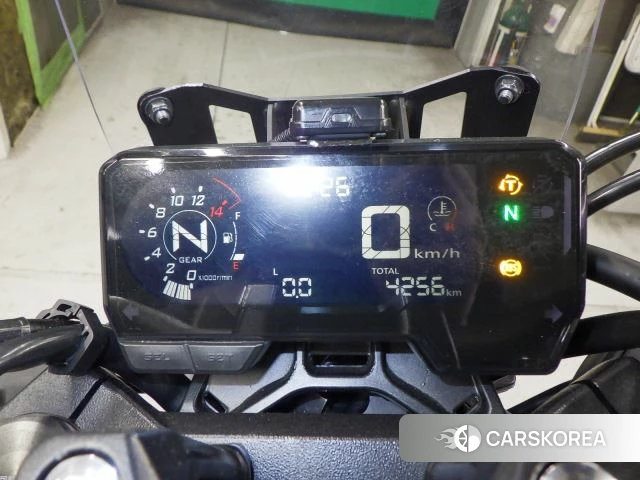 Проданный Honda CB650R id 3997936 из Японии, фото 8