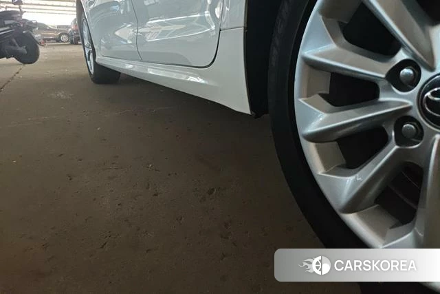 Toyota Corolla id 4301781 из Китая 8