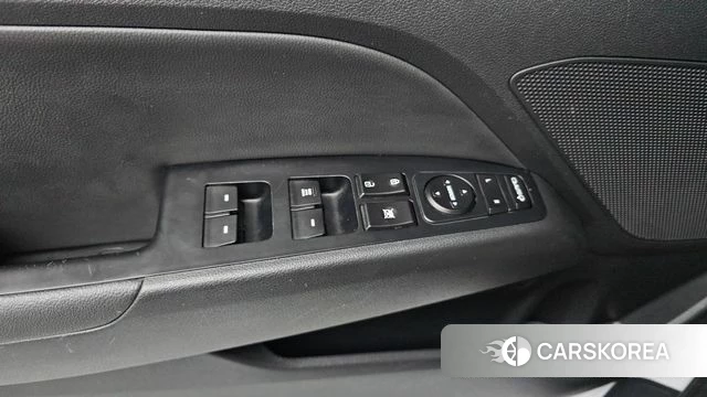 Hyundai The New Avante AD id 3942755 из Кореи 8