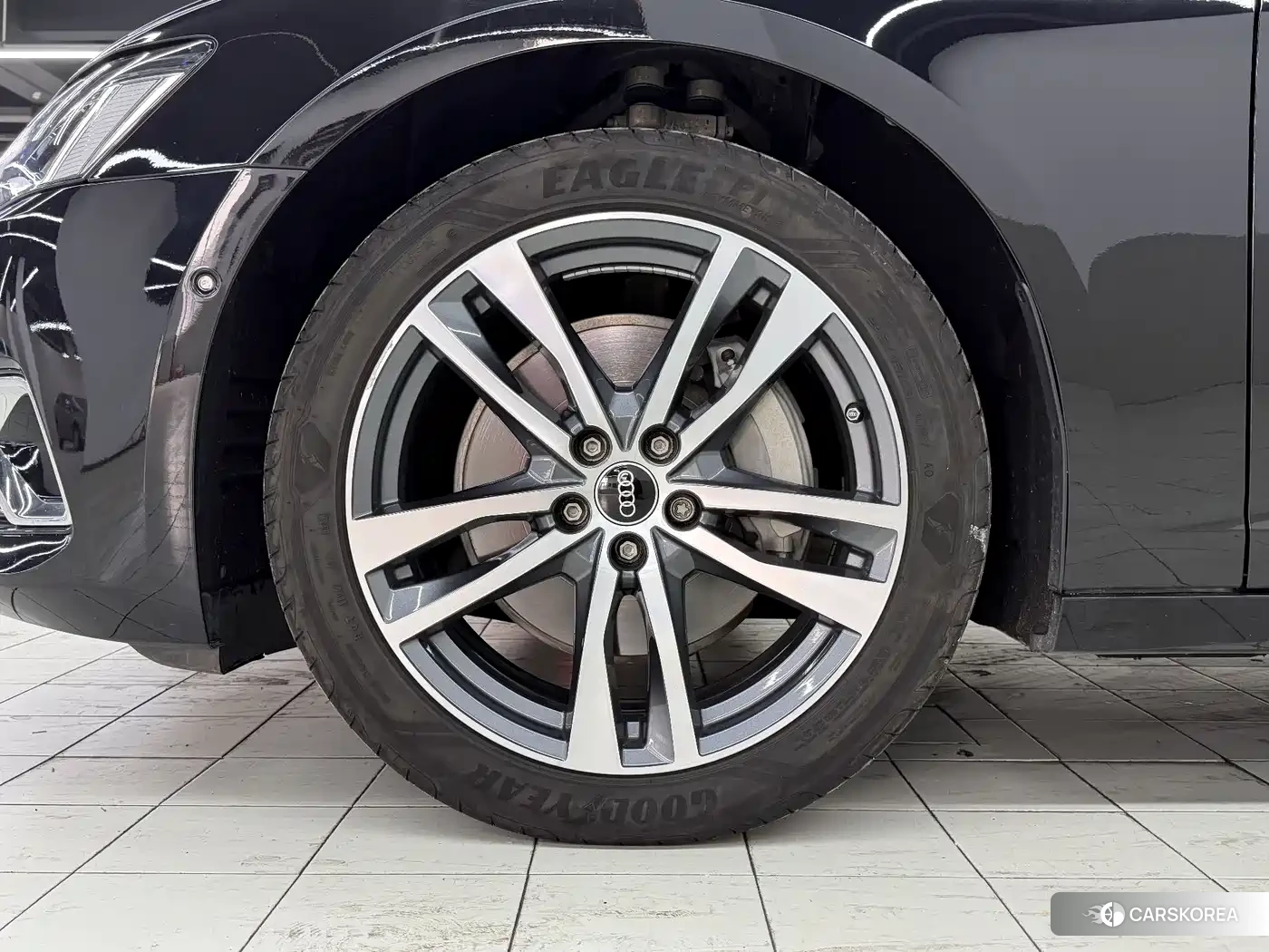 Audi A6L id 4583612 из Китая 8