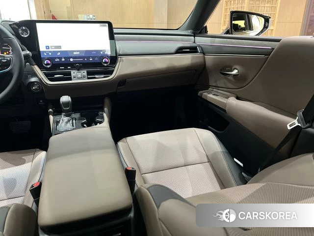 Lexus ES id 4392332 из Китая 8