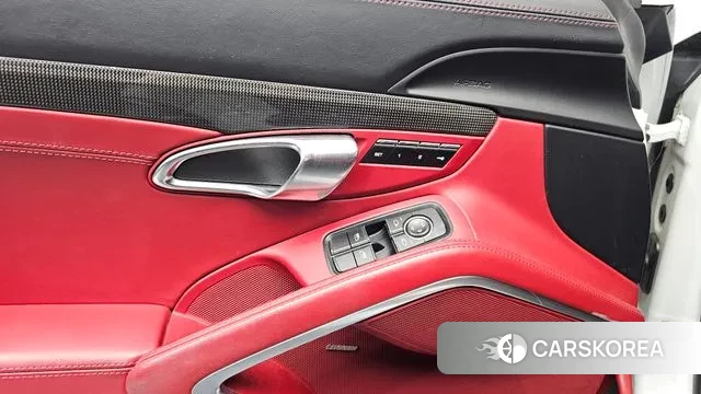 Porsche 911 id 3631646 из Кореи 8