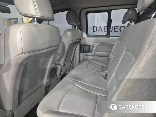 Hyundai The New Grand Starex id 4519499 из Кореи 8