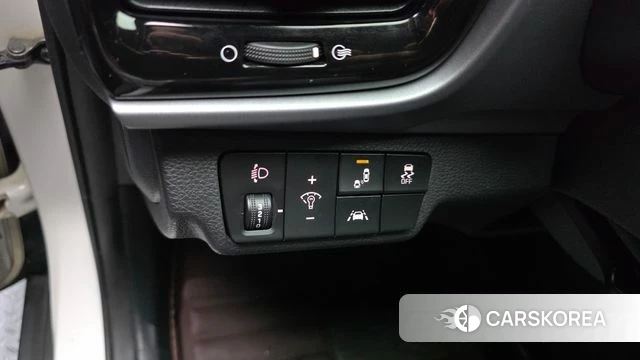 Kia Stonic id 4728278 из Кореи 8