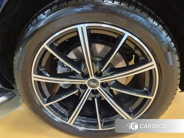 Audi Q7 (4M) id 4654153 из Кореи 8