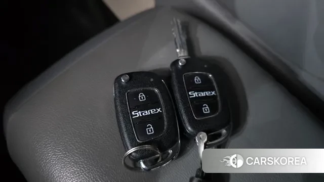 Hyundai The New Grand Starex id 3249166 из Кореи 8