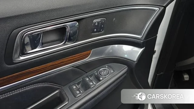 Ford Explorer id 3612842 из Кореи 8