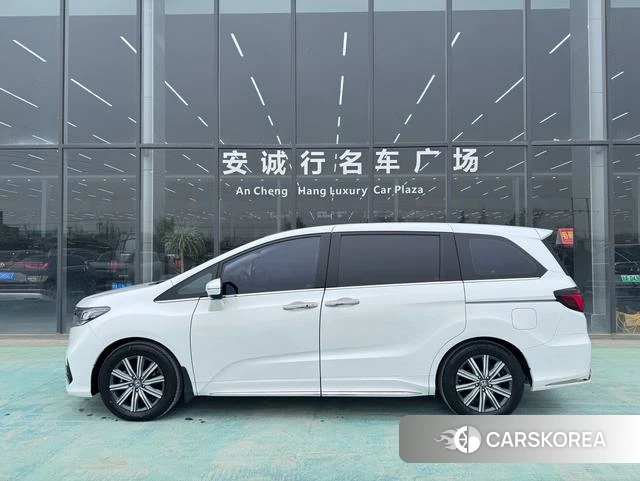 Honda Odyssey id 4261499 из Китая 8