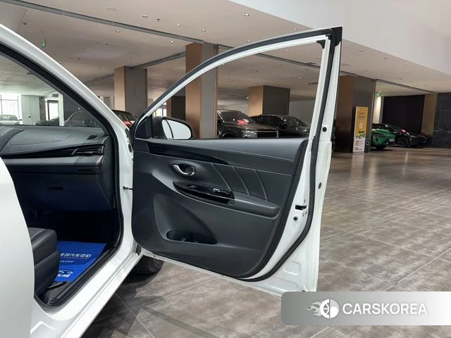 Toyota YARIS L to enjoy id 4365950 из Китая 8