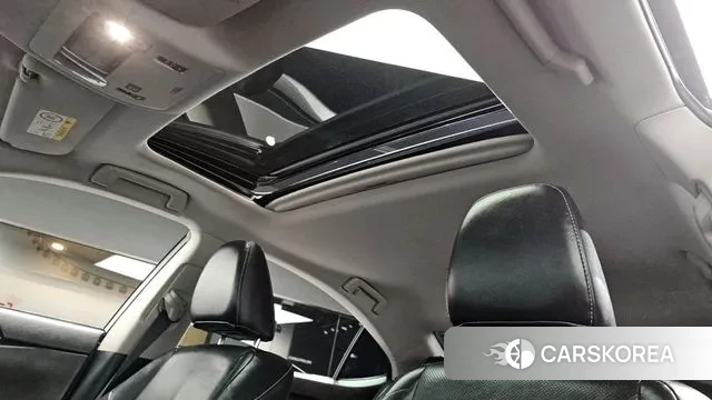 Lexus New ES300h id 3666967 из Кореи 8