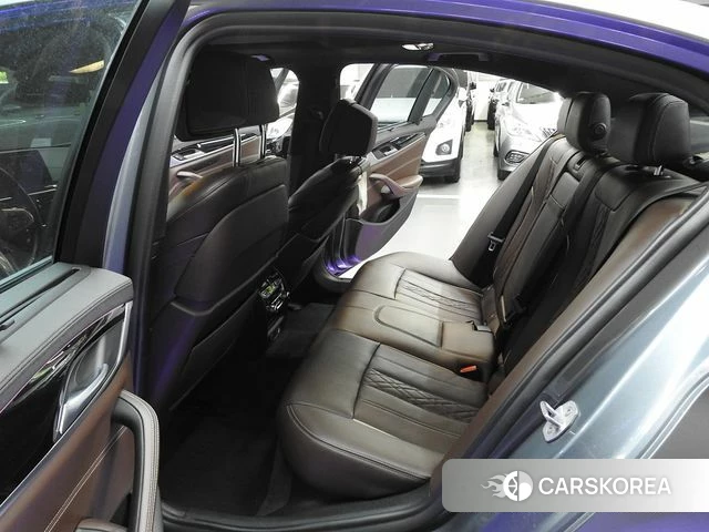 BMW 5 Series (G30) id 4310962 из Кореи 8