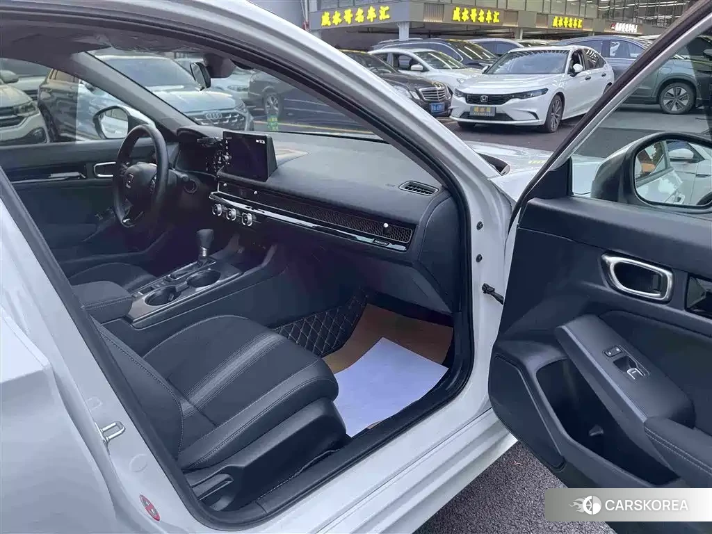 Honda Civic id 4680771 из Китая 8
