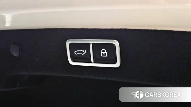 Hyundai Grandeur Hybrid (GN7) id 3811066 из Кореи 8