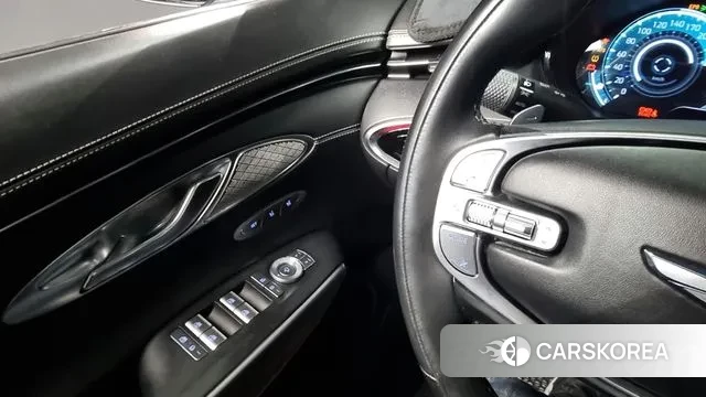 Genesis GV70 id 2885493 из Кореи 8