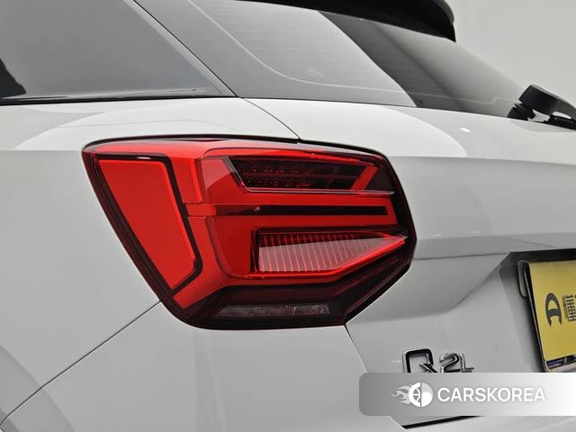 Audi Q2L id 4209592 из Китая 8