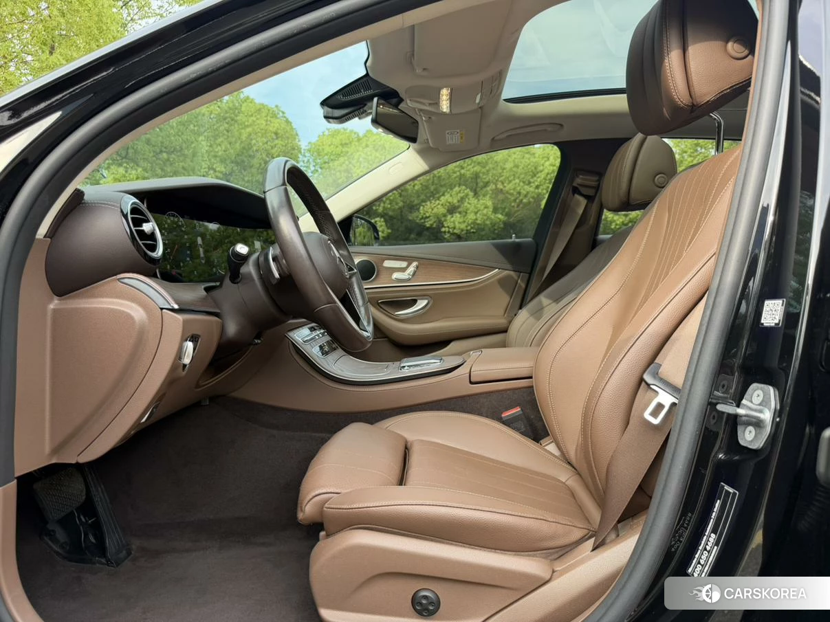 Mercedes-Benz E-class id 4452951 из Китая 8