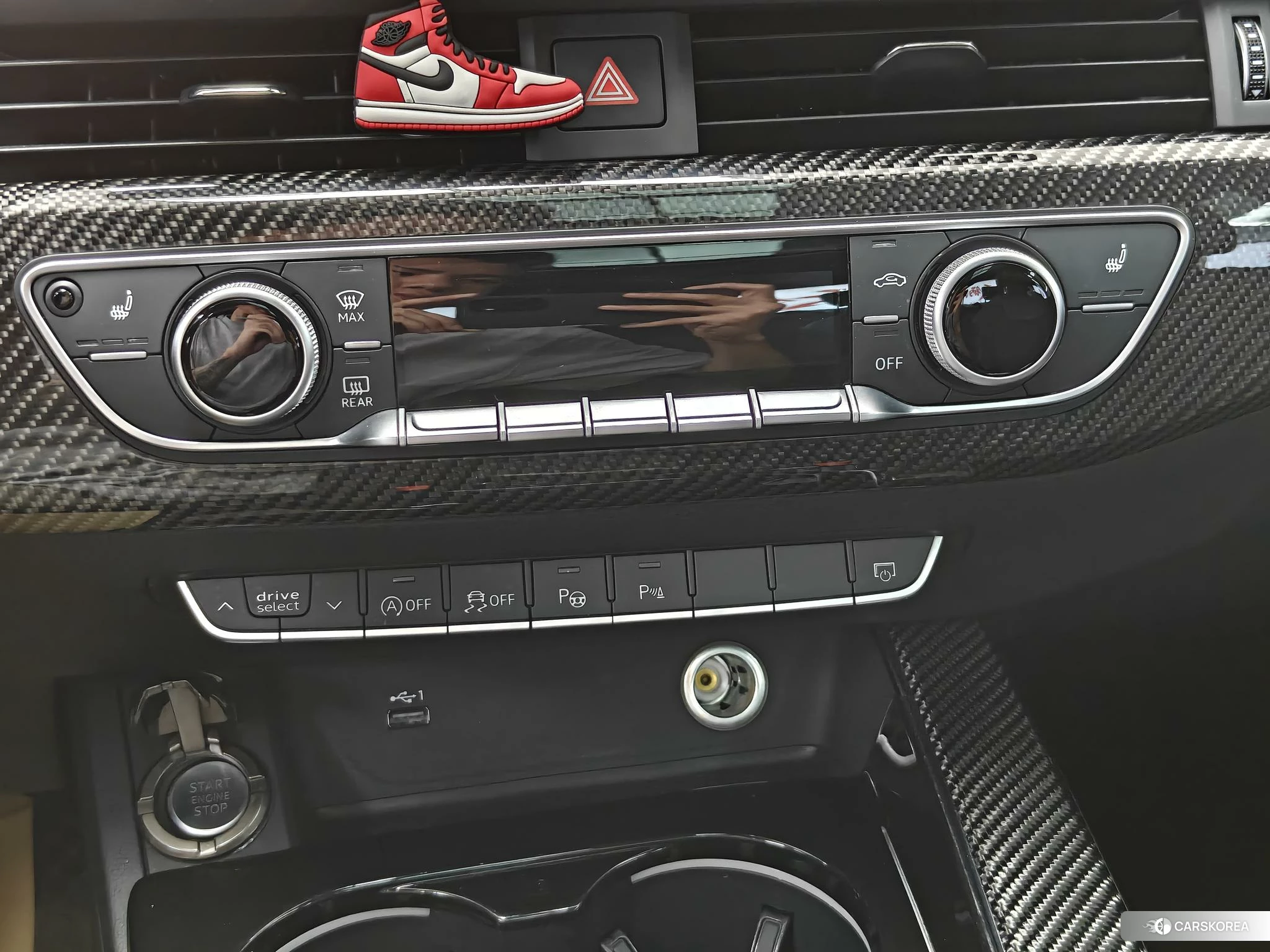 Audi A4L id 4413335 из Китая 8