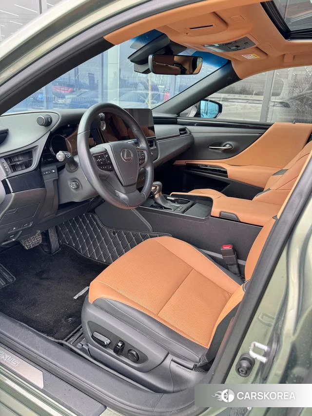 Lexus ES id 4264203 из Китая 8