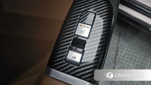 Hyundai Grandeur (GN7) id 3685127 из Кореи 8