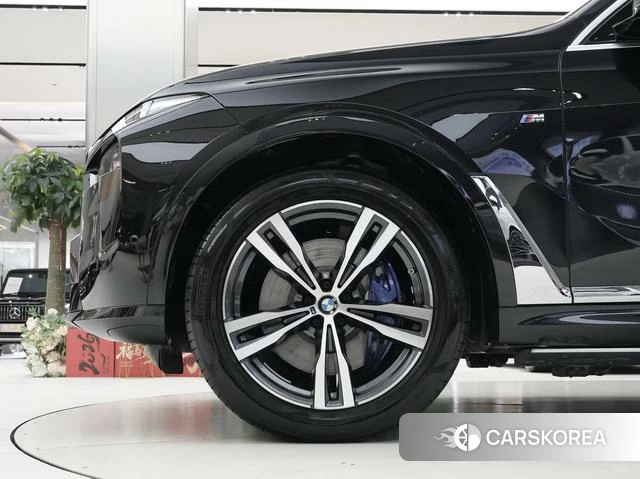 BMW X7 id 4273549 из Китая 8