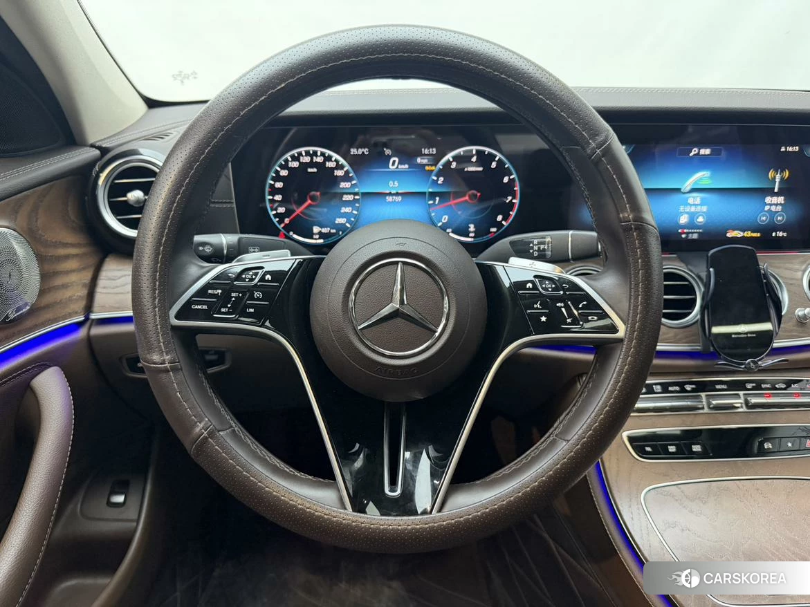Mercedes-Benz E-class id 4426813 из Китая 8