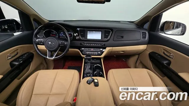 Kia The New Carnival id 2687946 из Кореи 8