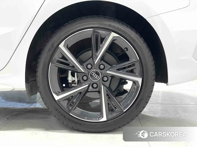 Audi A3 id 4254130 из Китая 8
