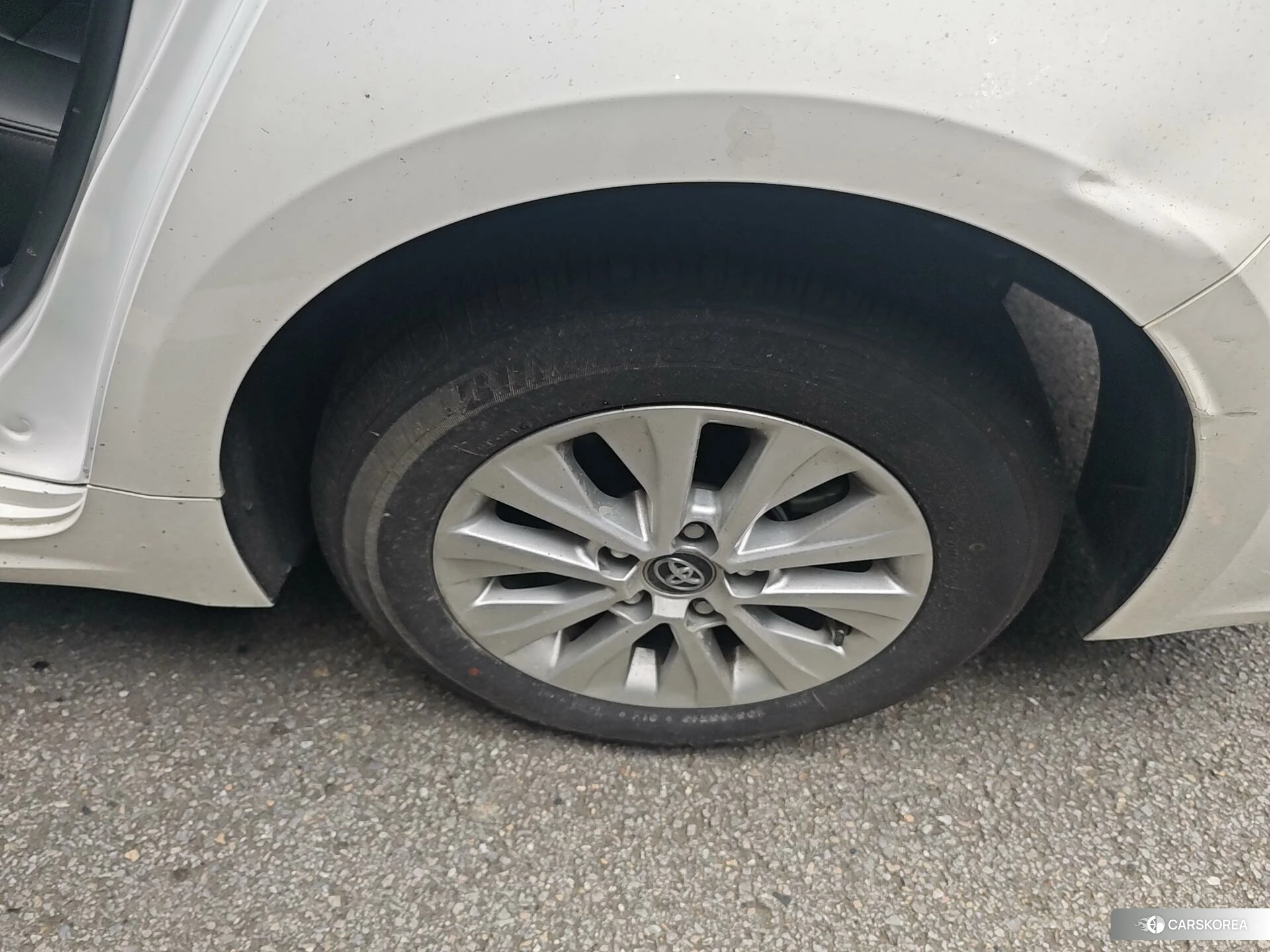 Toyota Corolla id 4486359 из Китая 8