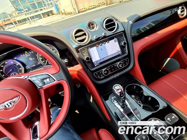 Bentley Bentayga id 2712857 из Кореи 8