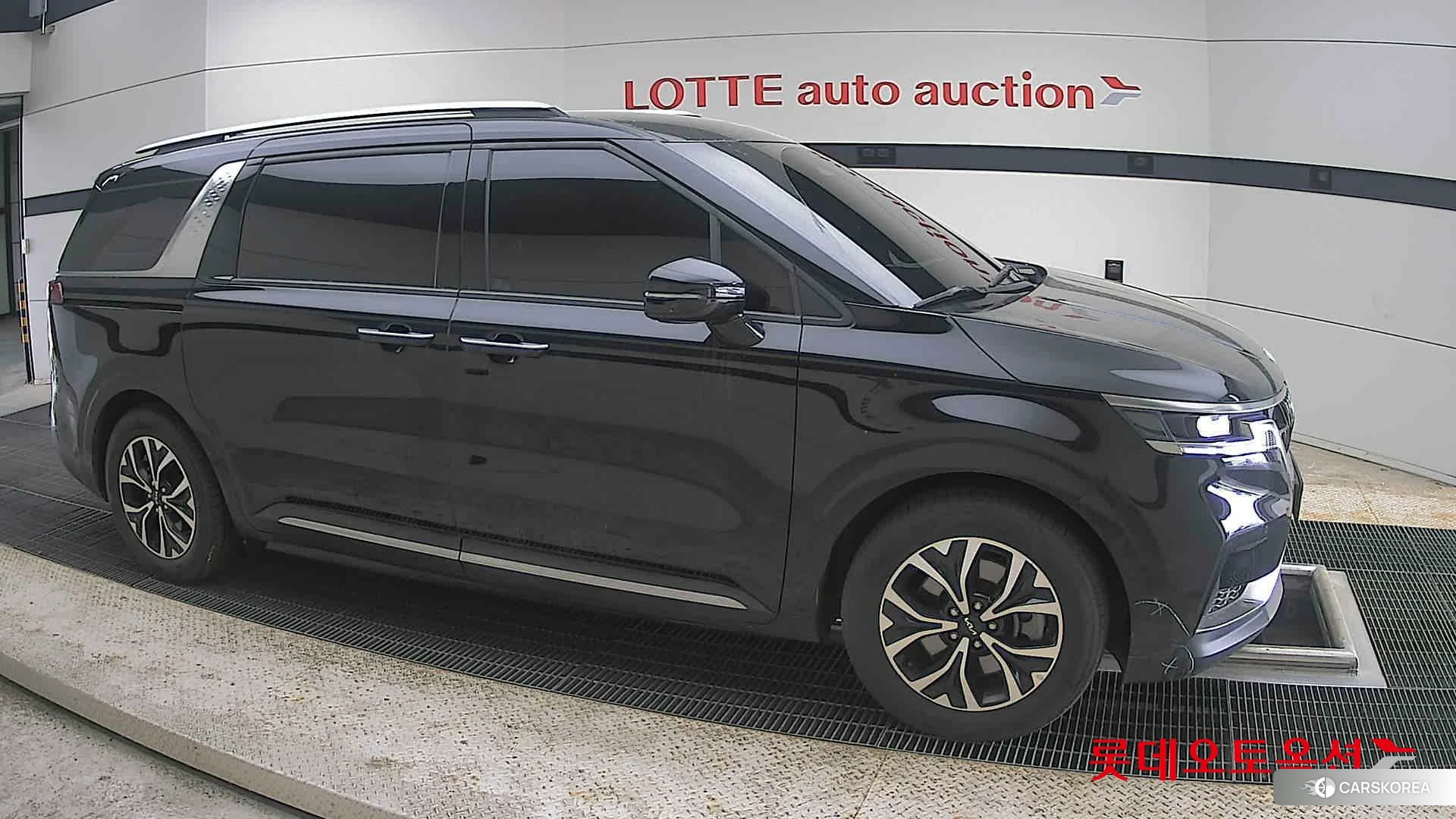 Kia Carnival id 4289587 из Кореи 8